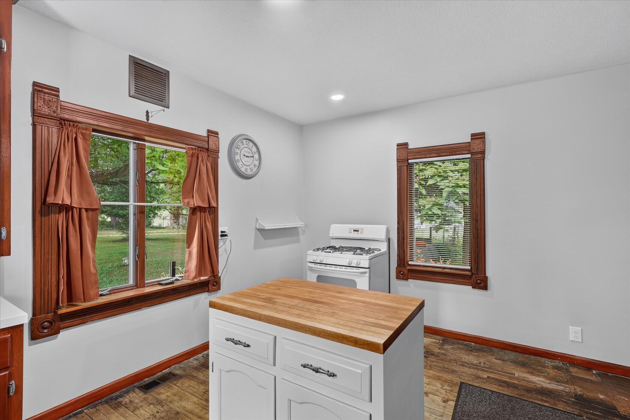 4329 South Brown Road Sheridan, MI 48884 - Photo 8 of 28 10-4329-S-Brown-Rd-WindowStill