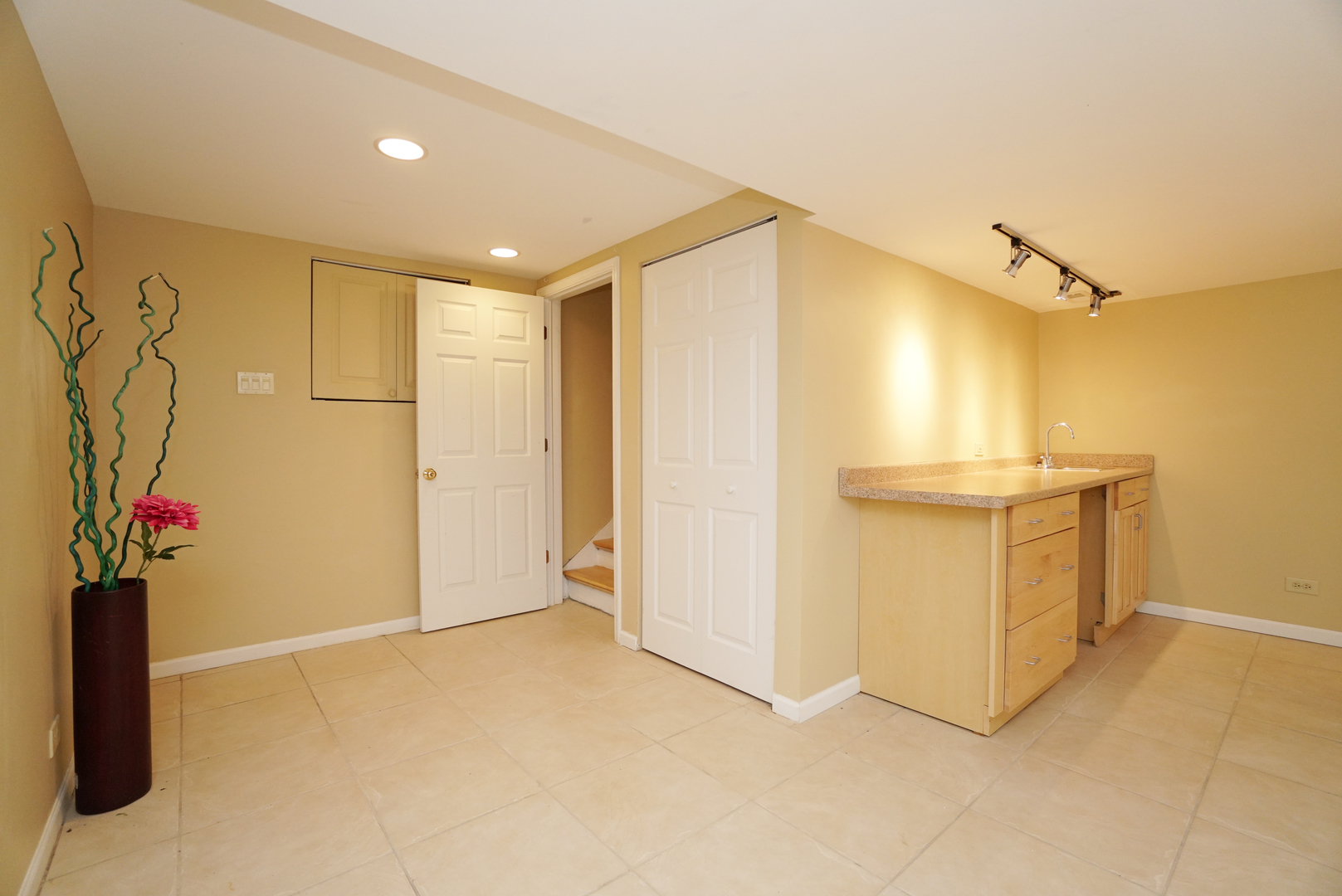1910 Avalon Drive Wheeling, IL 60090 - Photo 21 of 36 a view of a room with utility room and cabinet