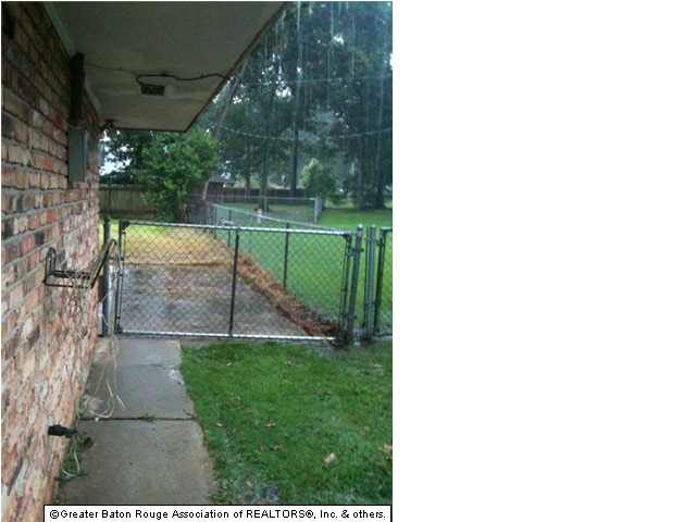 9580 Rustling Oaks Drive Baton Rouge, LA 70818 - Photo 10 of 10