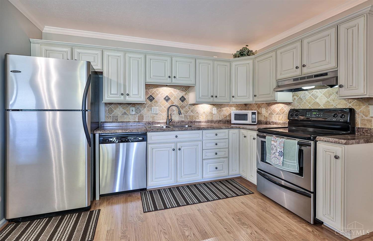 5654 Bridgetown Road, Unit 25 Cincinnati, OH 45248 - Photo 11 of 35 Gallery Image 11