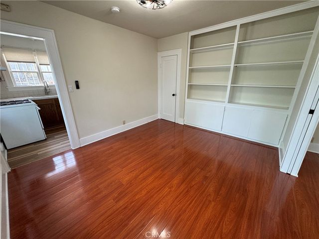 $1,750 | 5158 Franklin Avenue, Los Angeles, CA 90027