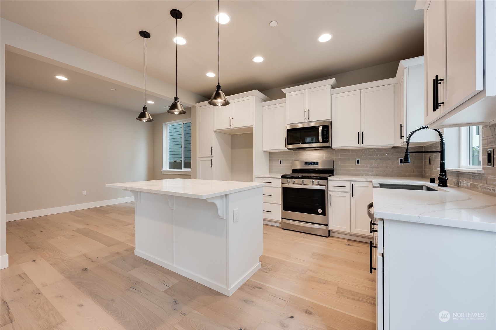 18532 Meridian Avenue South, Unit CR 07 Bothell, WA 98012 - Photo 14 of 27