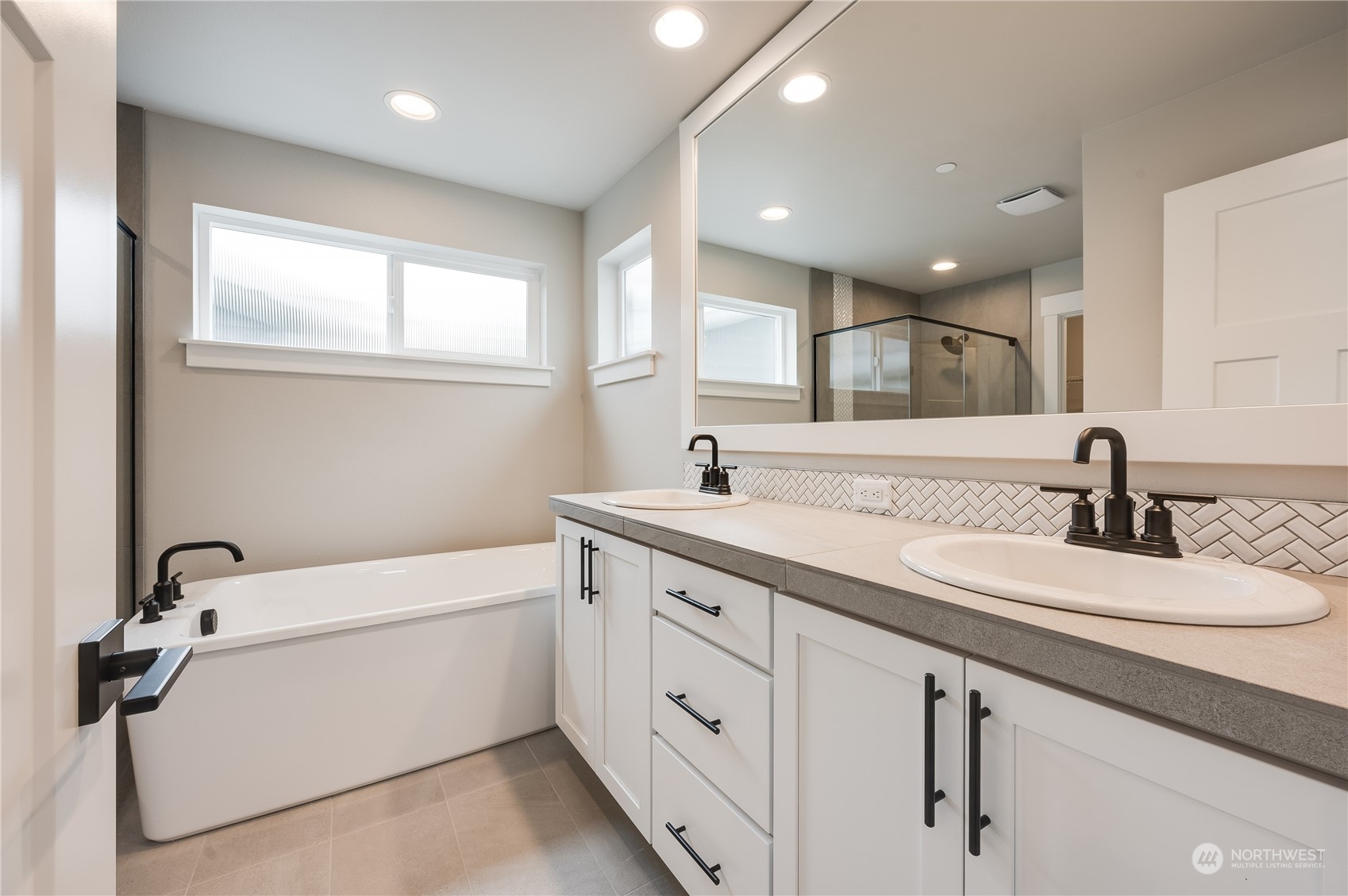 18532 Meridian Avenue South, Unit CR 07 Bothell, WA 98012 - Photo 17 of 27