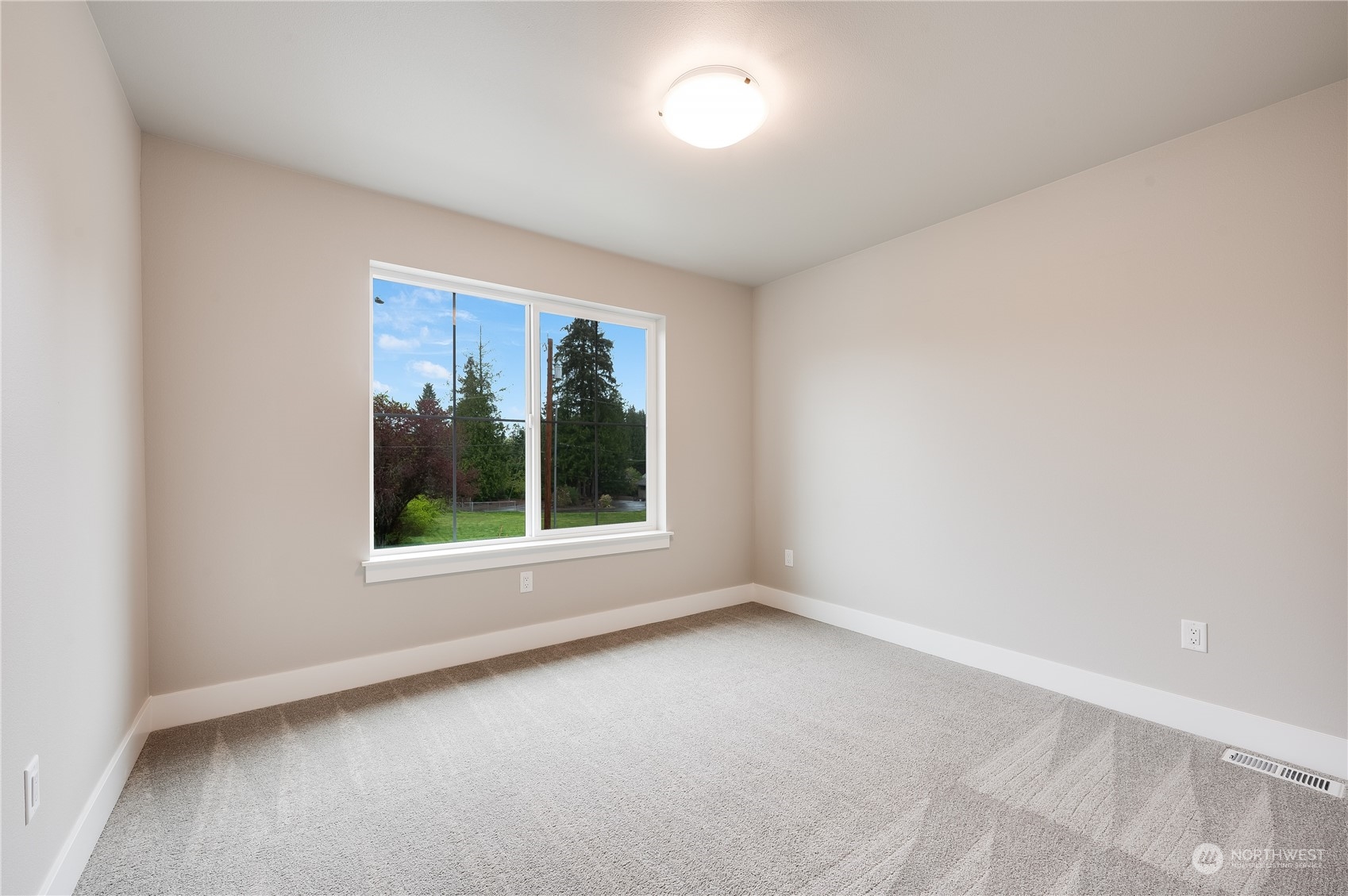 18532 Meridian Avenue South, Unit CR 07 Bothell, WA 98012 - Photo 23 of 27
