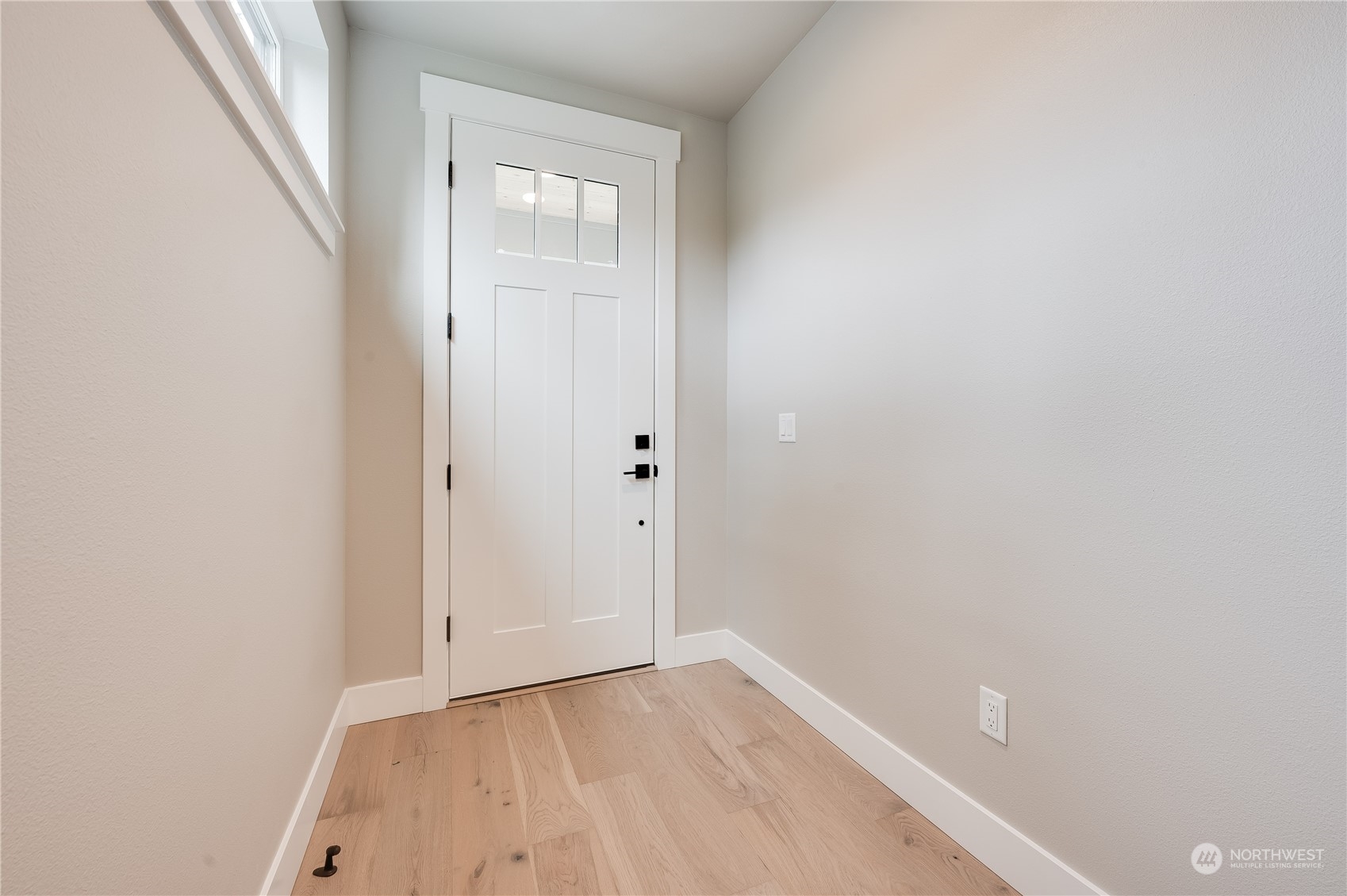 18532 Meridian Avenue South, Unit CR 07 Bothell, WA 98012 - Photo 3 of 27