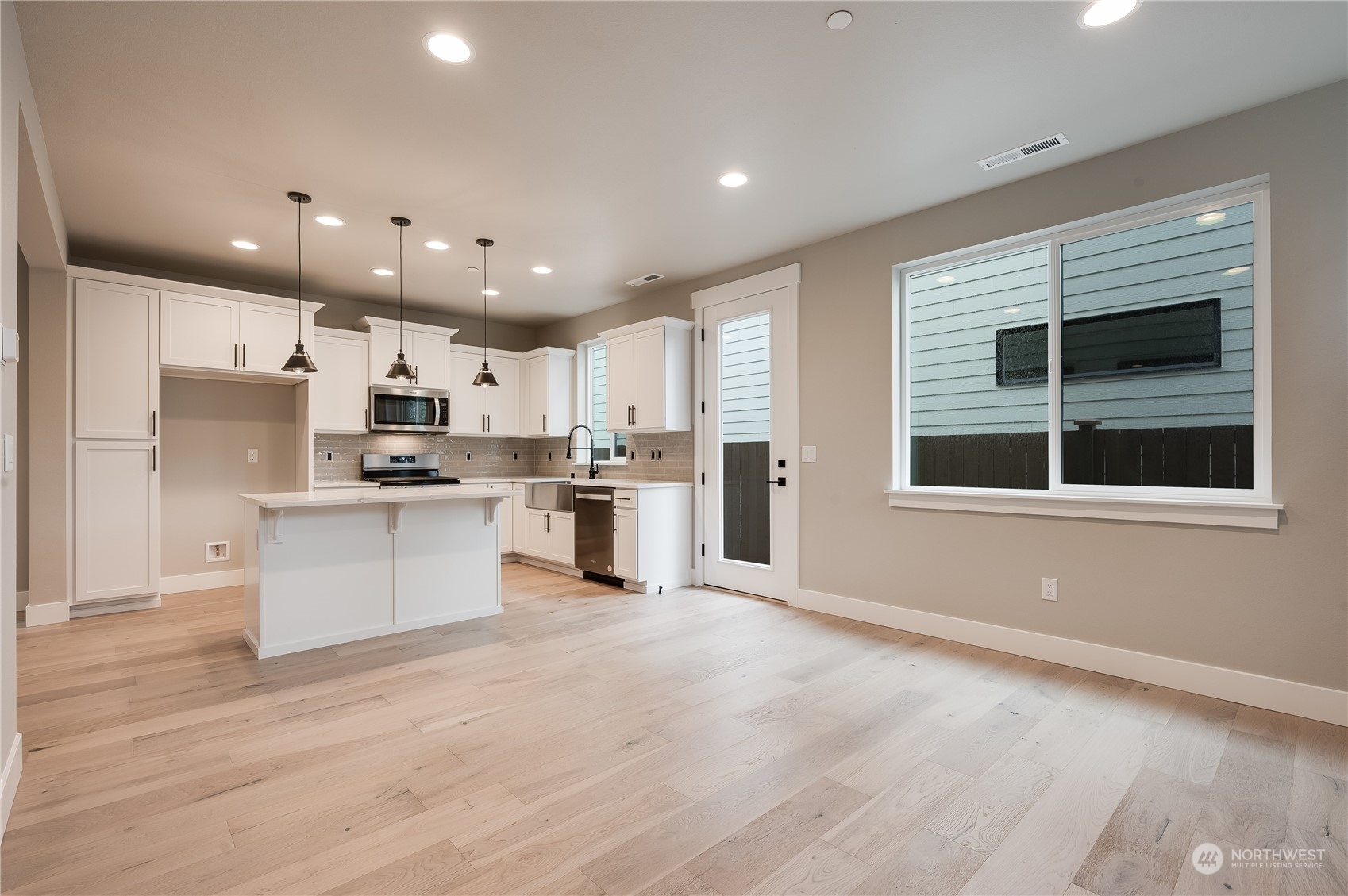 18532 Meridian Avenue South, Unit CR 07 Bothell, WA 98012 - Photo 5 of 27