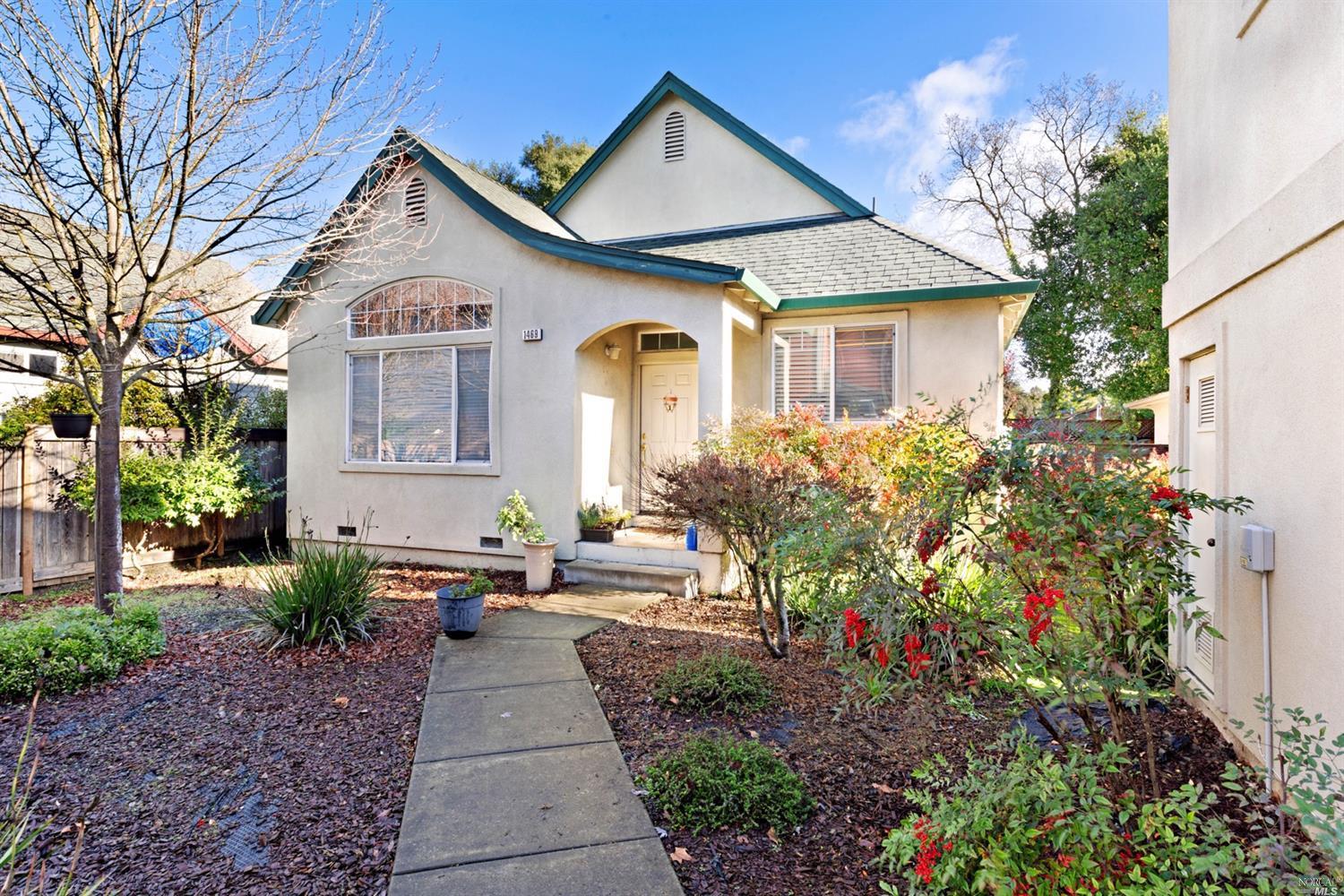 1467-1469 Maple Avenue Santa Rosa, CA 95404 - Photo 1 of 1 Welcome home!