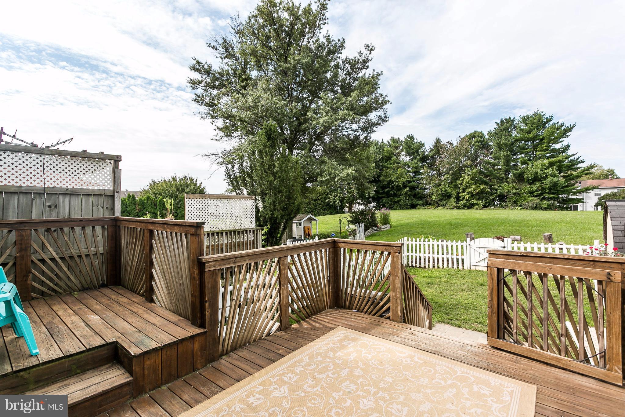 34 Bellfalls Way Baltimore, MD 21236 - Photo 23 of 30 Enormous, private deck!