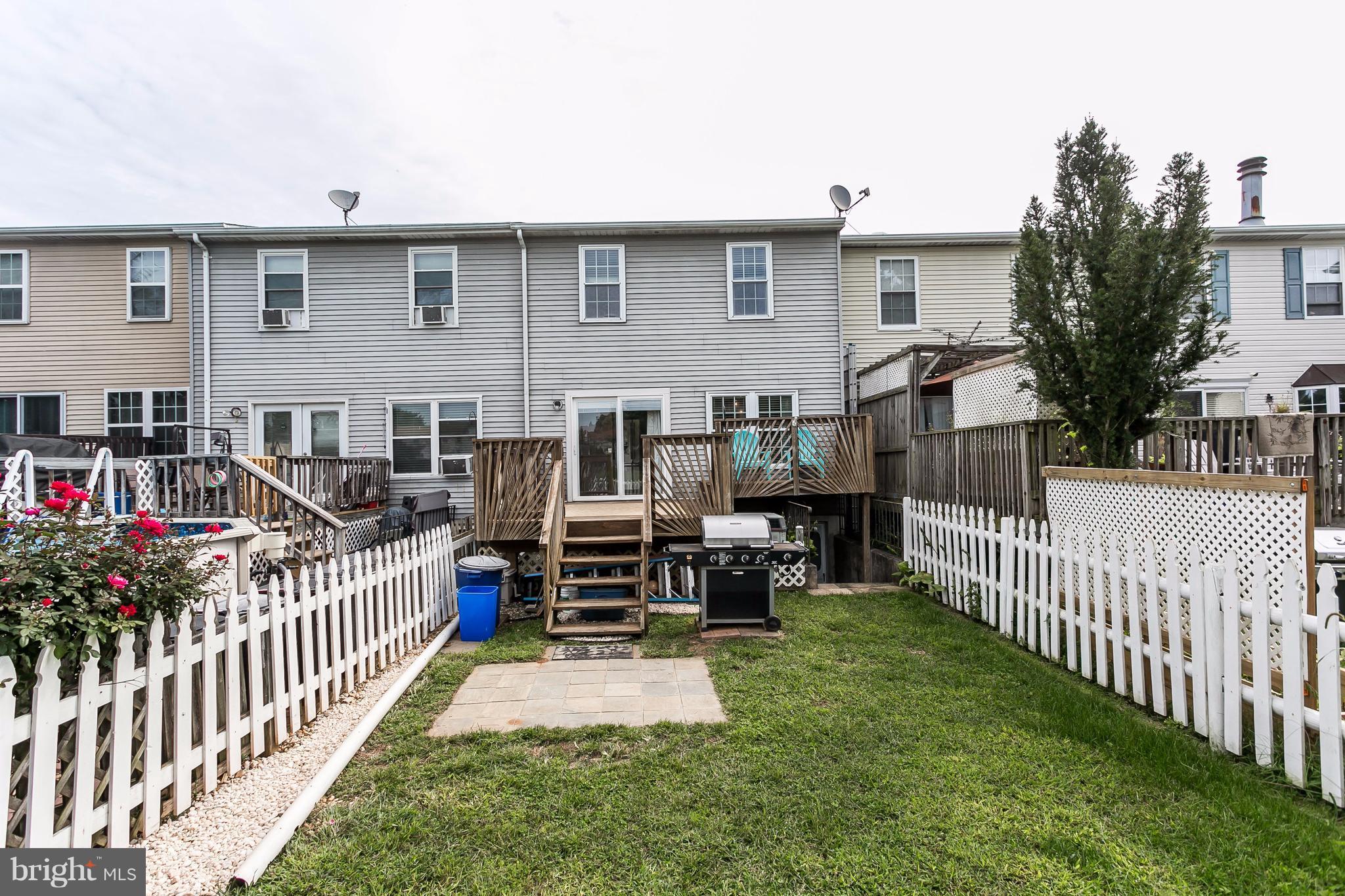 34 Bellfalls Way Baltimore, MD 21236 - Photo 27 of 30 Back view of the deck and spacious yard!