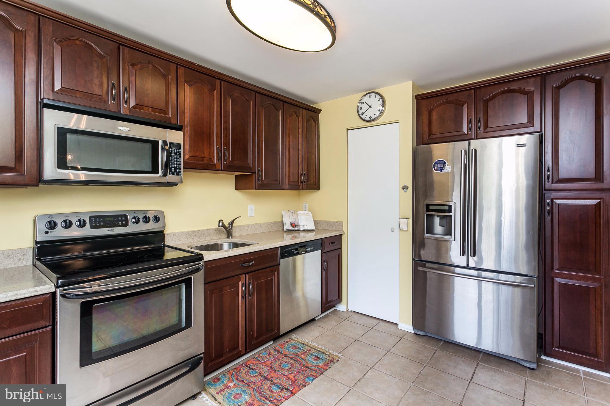 34 Bellfalls Way Baltimore, MD 21236 - Photo 8 of 30 Kitchen w/ Stainless Steel Appliances!