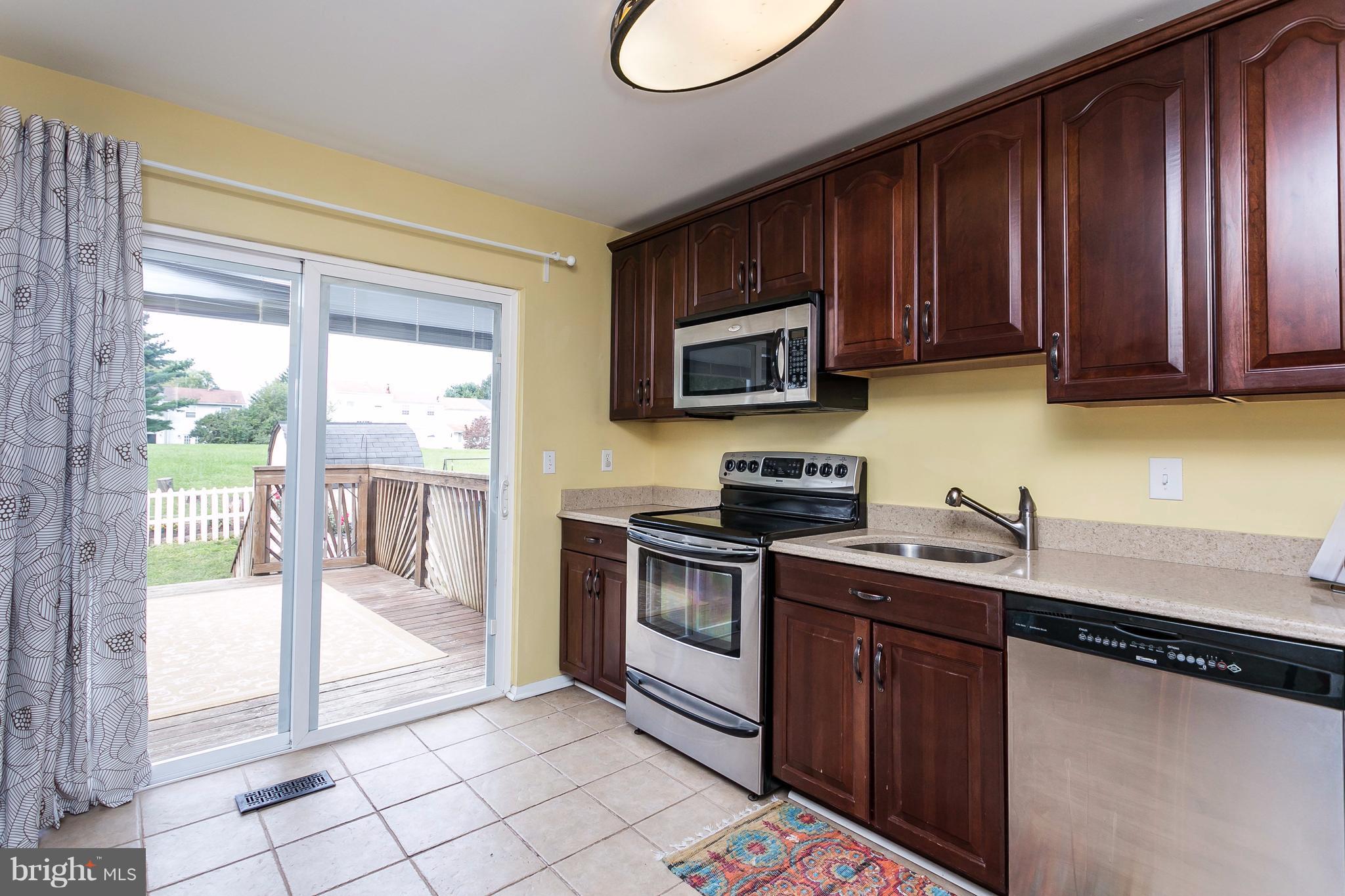 34 Bellfalls Way Baltimore, MD 21236 - Photo 9 of 30 Gorgeous, updated cabinets!