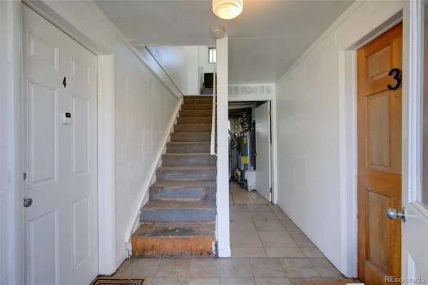 a view of an empty room and a gallery