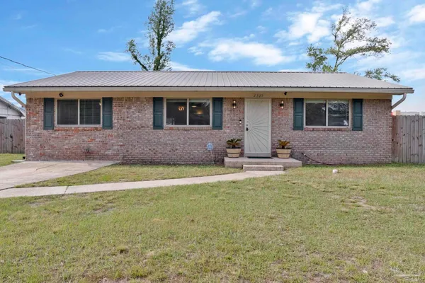 $1,700 | 2325 Merle Circle, Pensacola, FL 32526