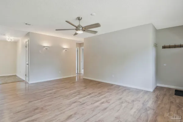 $1,700 | 2325 Merle Circle, Pensacola, FL 32526