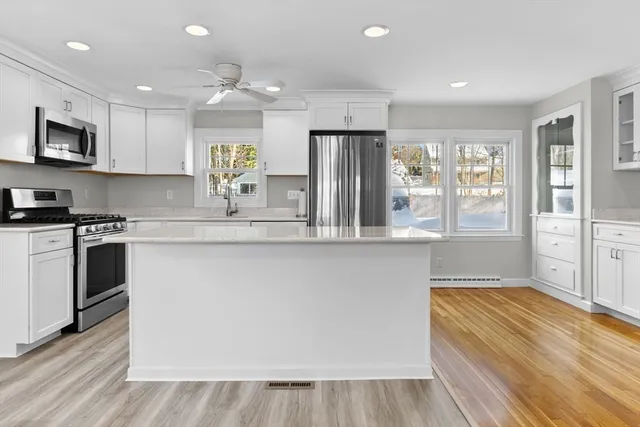 $750,000 | 34 Foster Drive, Beverly, MA 01915