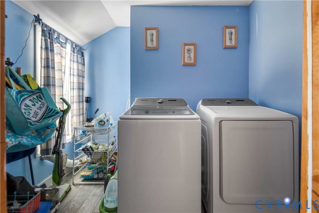 6243 Studley Road Mechanicsville, VA 23116 - Photo 56 of 65 a utility room with dryer and washer