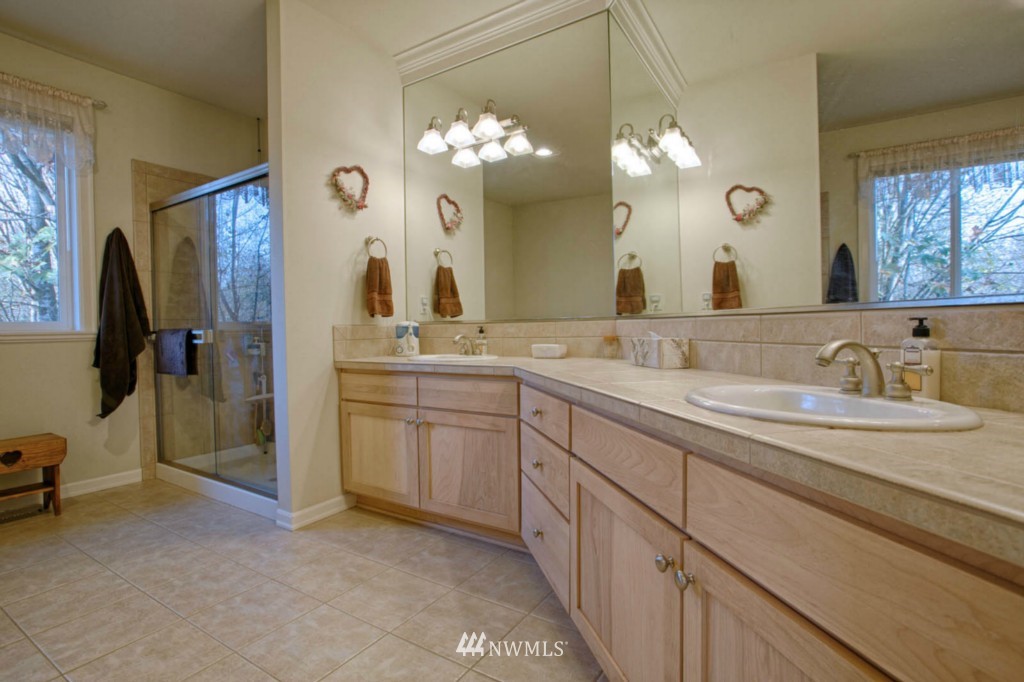 20725 Southeast 162nd Way Renton, WA 98059 - Photo 11 of 15