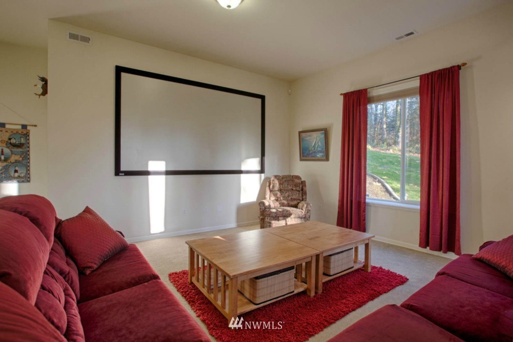 20725 Southeast 162nd Way Renton, WA 98059 - Photo 13 of 15