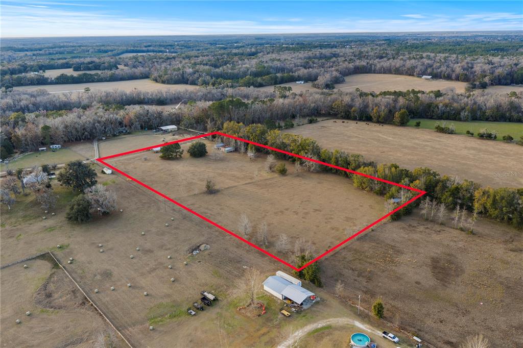 21405 Old Bellamy Road Alachua, FL 32615 - Photo 2 of 17 an aerial view of a beach