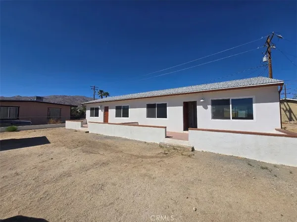 $1,250 | 6418 Cienega Drive, Twentynine Palms, CA 92277