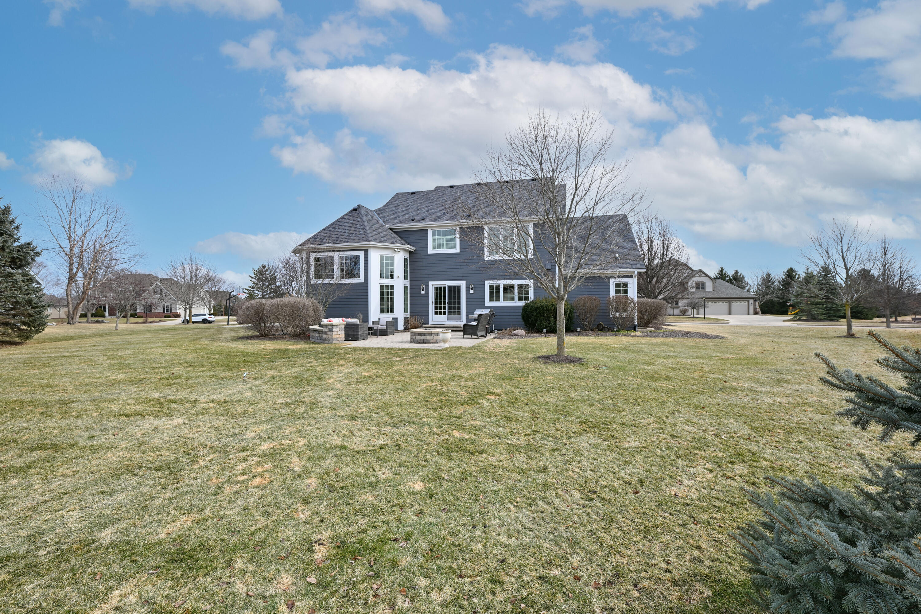 1260 4 Winds Way Hartland, WI 53029 - Photo 11 of 56 What yard game will you play first?