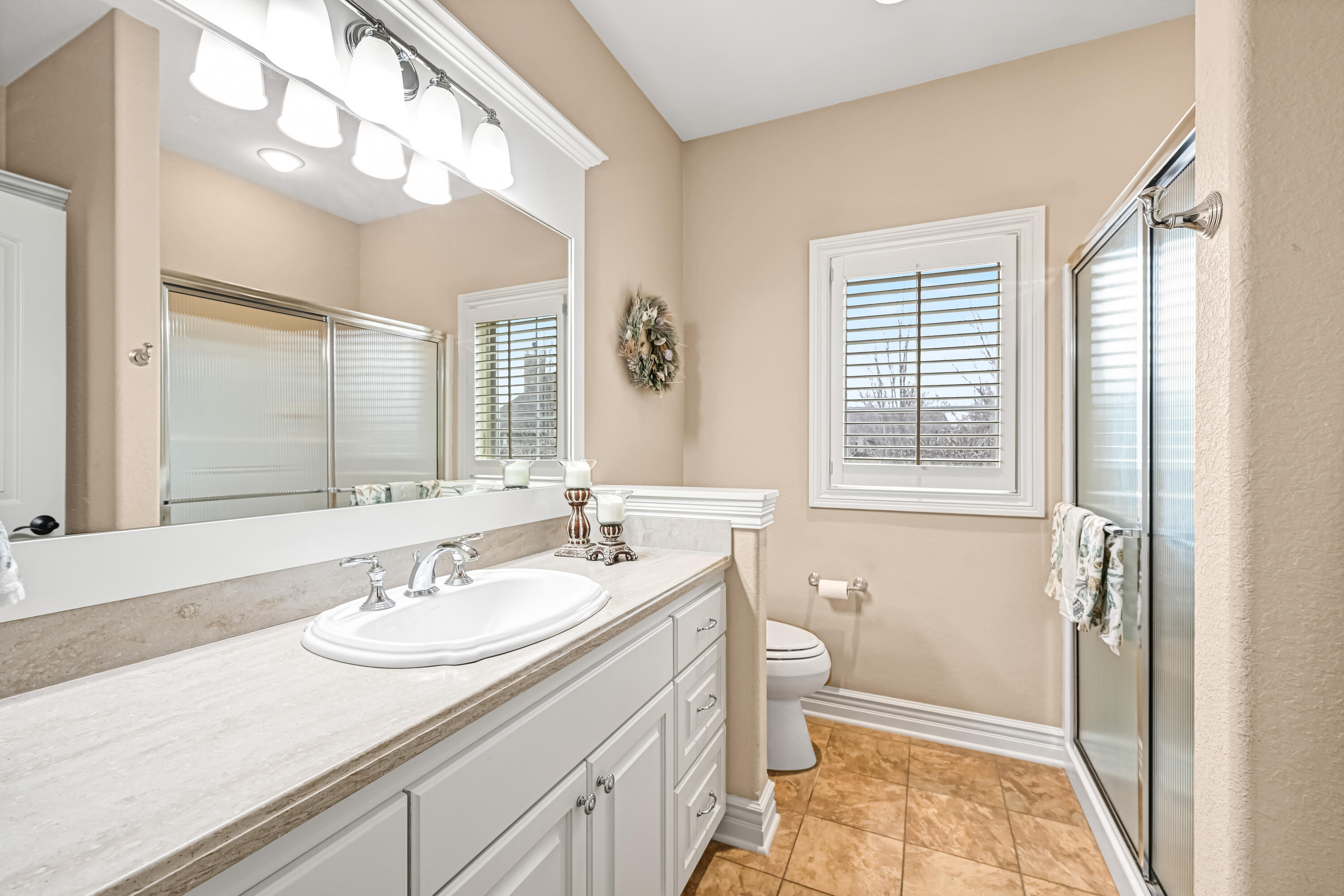 1260 4 Winds Way Hartland, WI 53029 - Photo 25 of 56 Bath