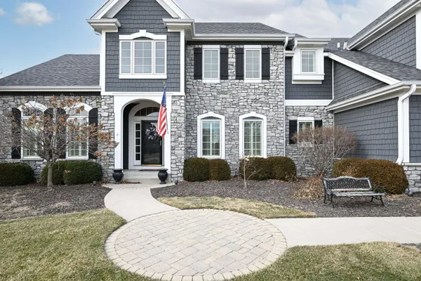 $1,100,000 | 1260 4 Winds Way, Hartland, WI 53029