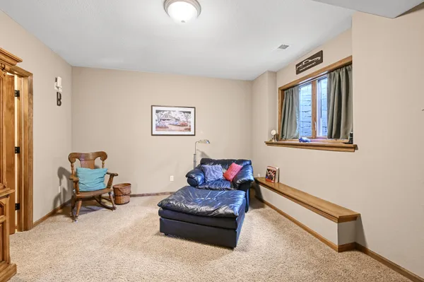 $1,100,000 | 1260 4 Winds Way, Hartland, WI 53029