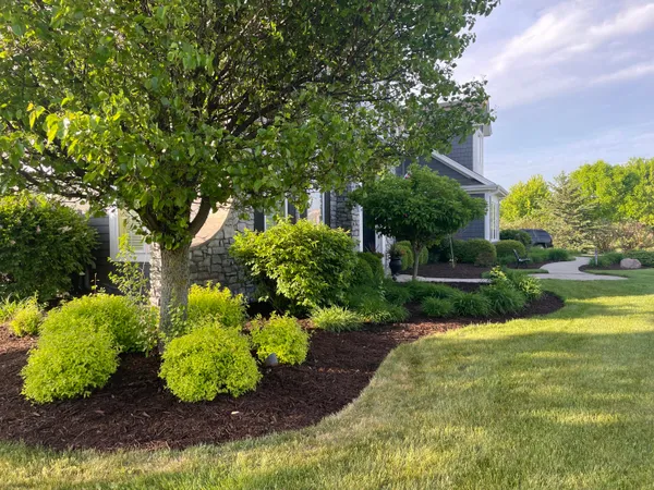 $1,100,000 | 1260 4 Winds Way, Hartland, WI 53029