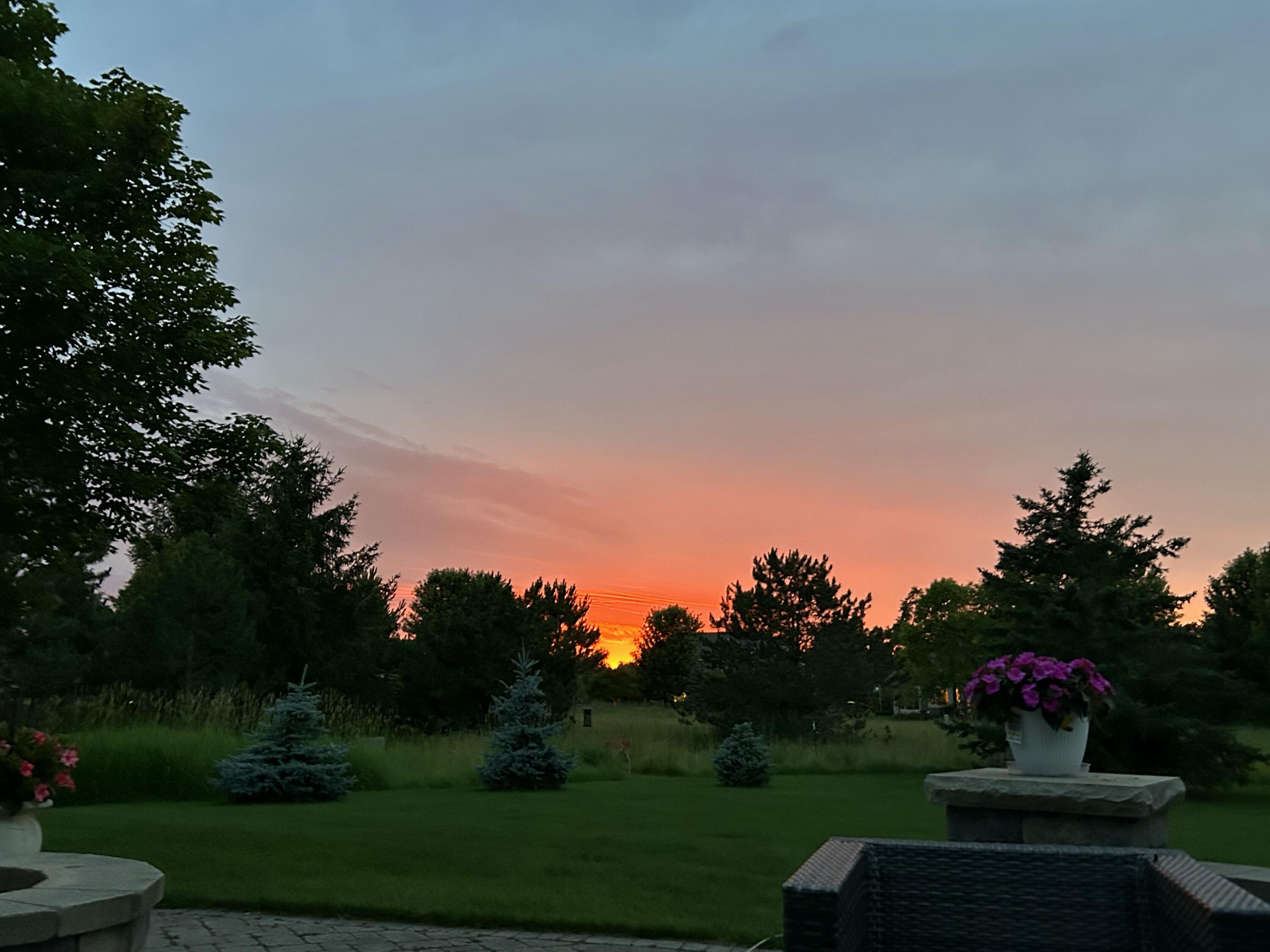 1260 4 Winds Way Hartland, WI 53029 - Photo 51 of 56 Dramatic sunset views