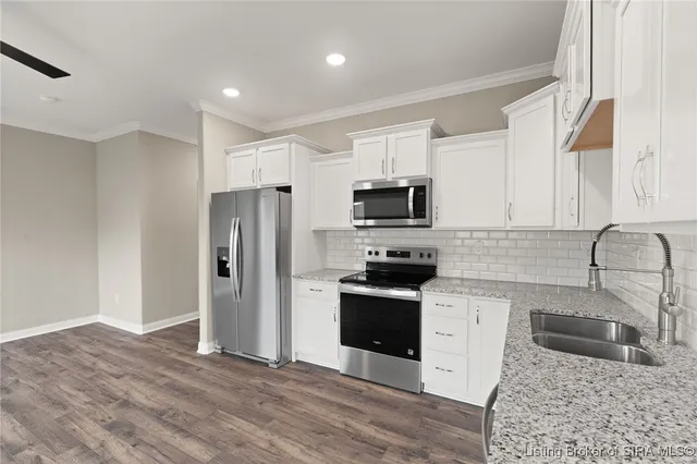 $224,900 | 1557 Cypress Cove Northwest, Corydon, IN 47112