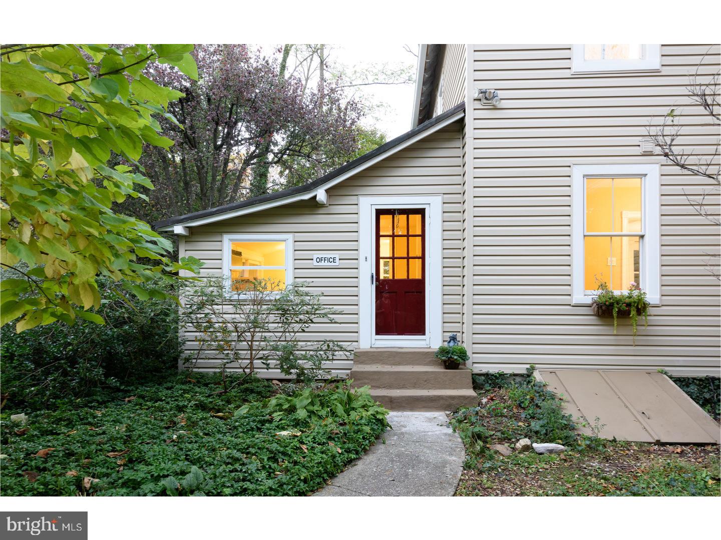 216 Leopard Road Berwyn, PA 19312 - Photo 4 of 25