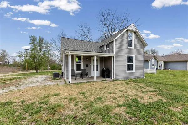 $185,000 | 846 South Olive Street, Ottawa, KS 66067