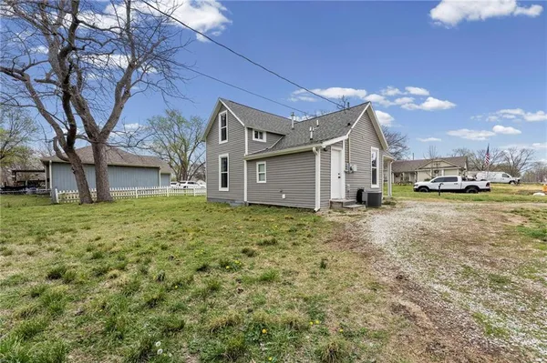 $185,000 | 846 South Olive Street, Ottawa, KS 66067