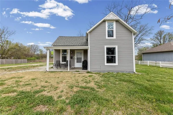 $185,000 | 846 South Olive Street, Ottawa, KS 66067
