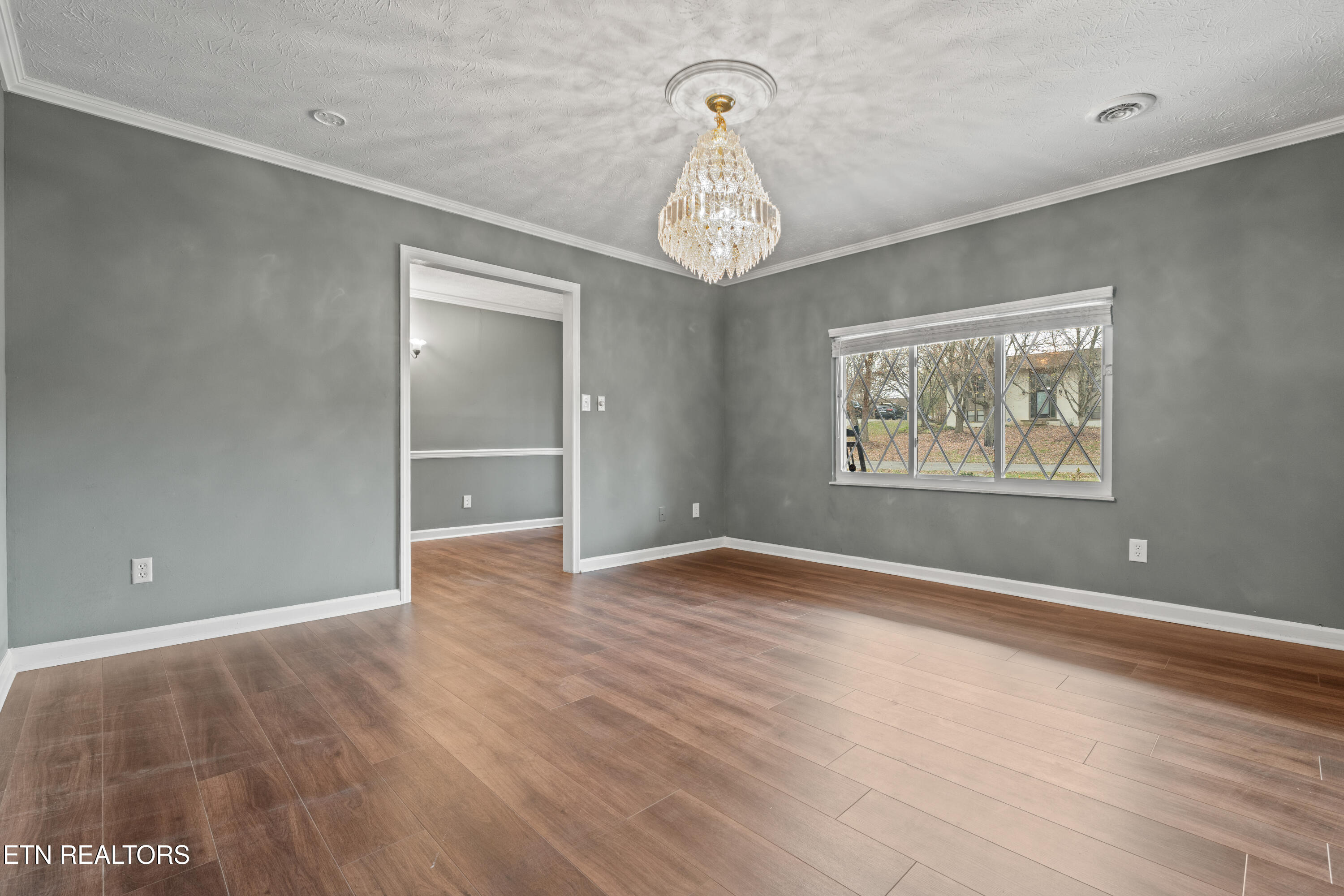 3020 Shropshire Boulevard Powell, TN 37849 - Photo 11 of 42 3020ShropshireBlvd-10