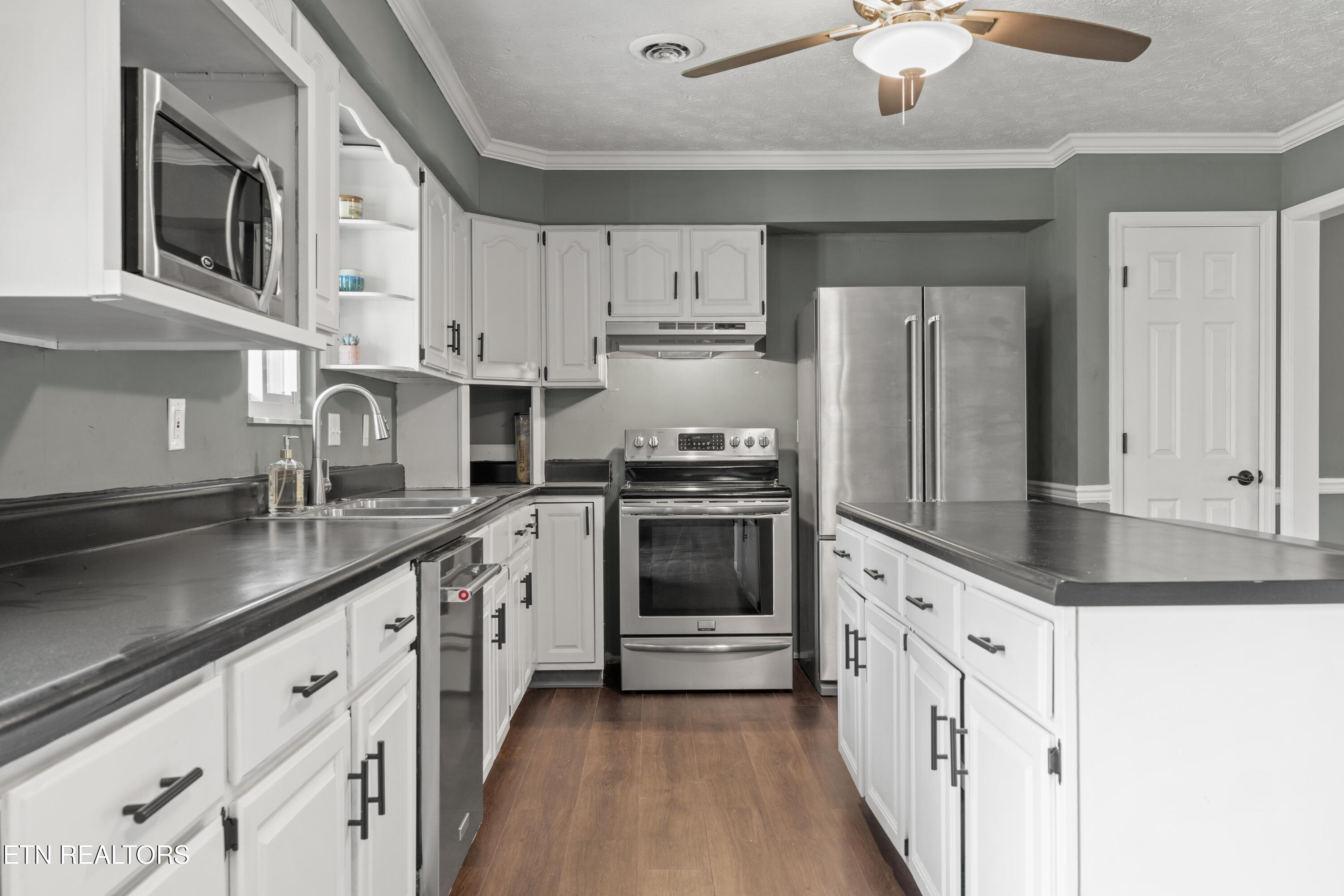 3020 Shropshire Boulevard Powell, TN 37849 - Photo 14 of 42 3020ShropshireBlvd-25