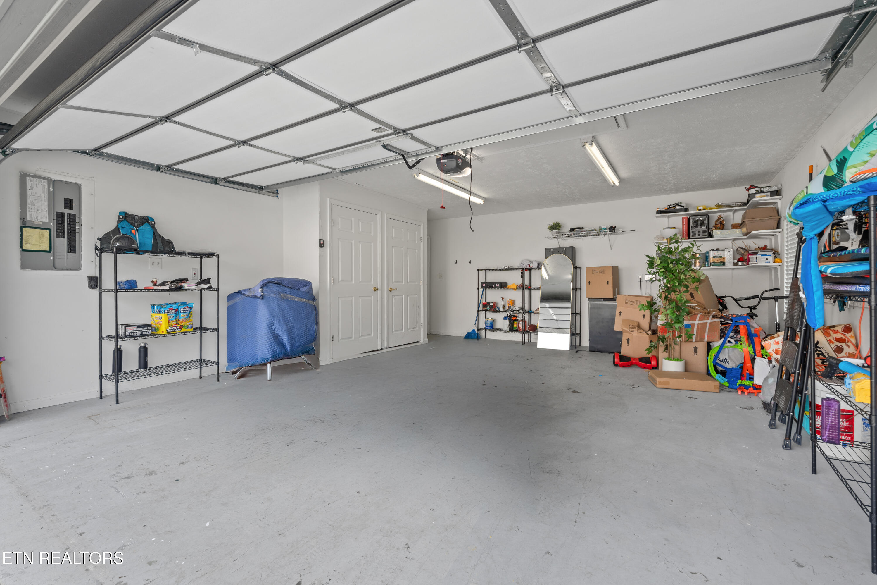 3020 Shropshire Boulevard Powell, TN 37849 - Photo 35 of 42 3020ShropshireBlvd-32