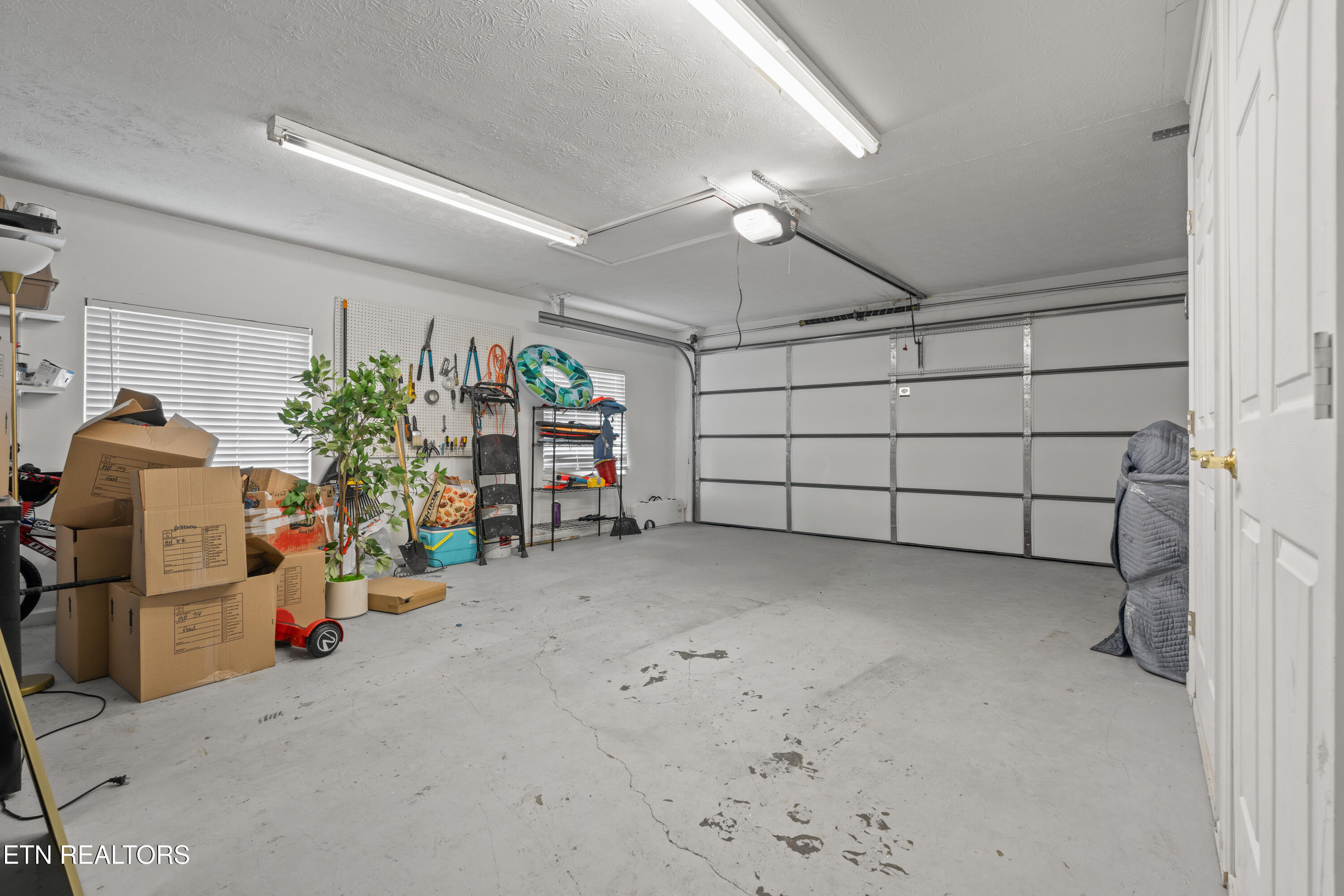 3020 Shropshire Boulevard Powell, TN 37849 - Photo 36 of 42 3020ShropshireBlvd-31