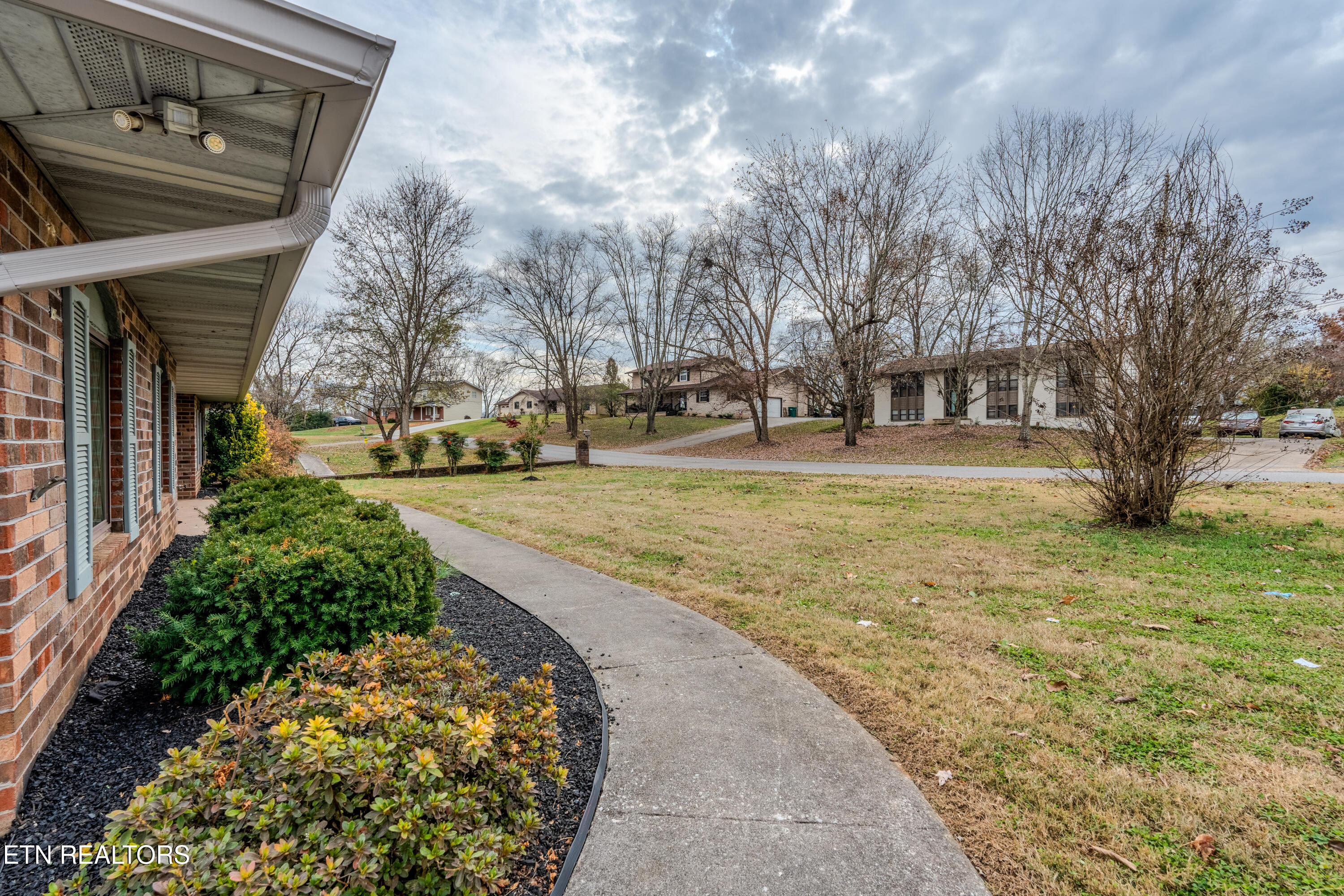 3020 Shropshire Boulevard Powell, TN 37849 - Photo 7 of 42 3020ShropshireBlvd-6