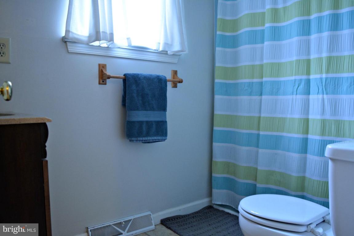 667 South Cedar Street Lititz, PA 17543 - Photo 8 of 16