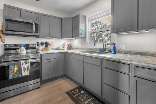 $259,900 | 4228 North 400th Street East, Wheatfield, IN 46392