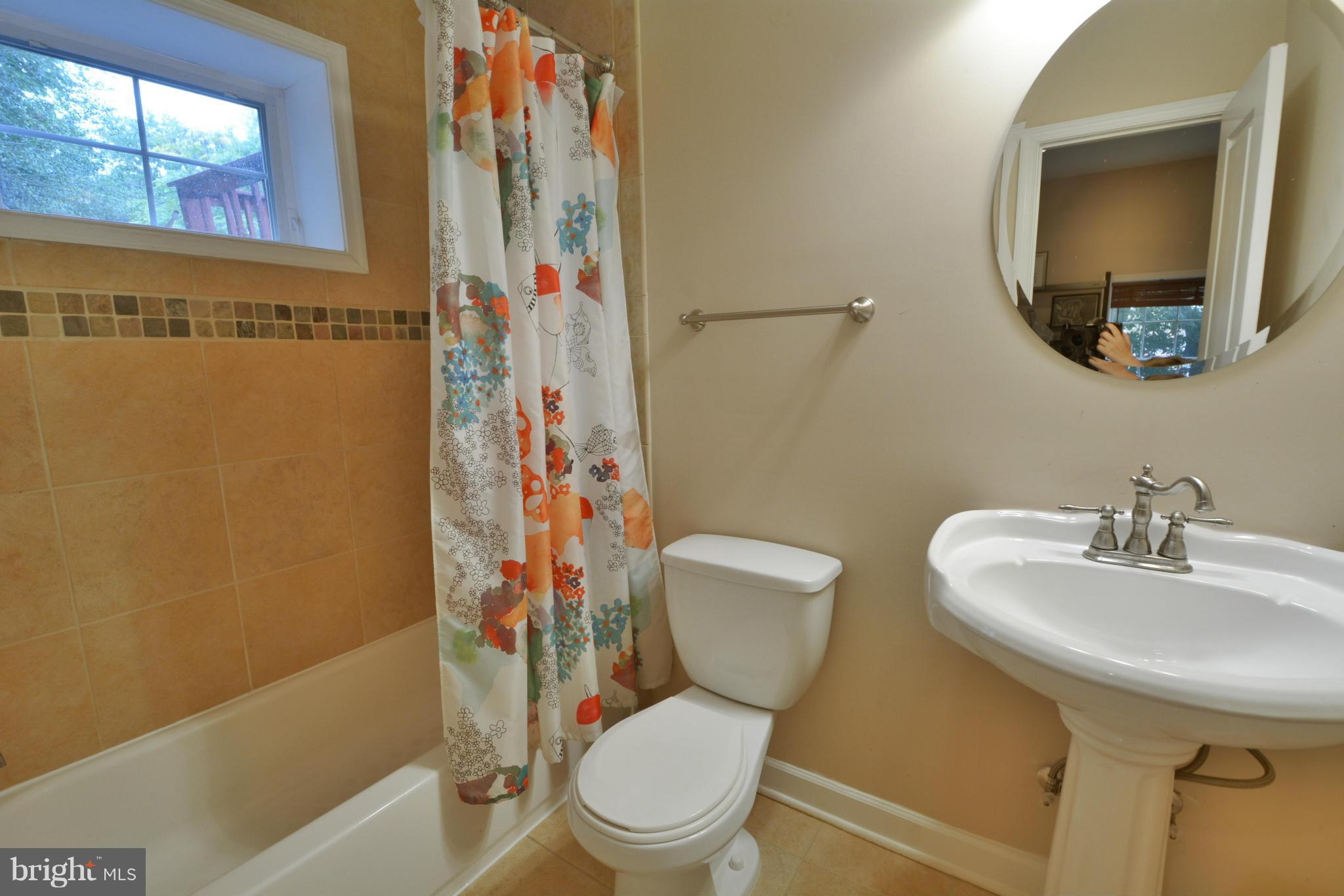2002 4th Street Northeast, Unit 2 Washington, DC 20002 - Photo 9 of 12 Bath