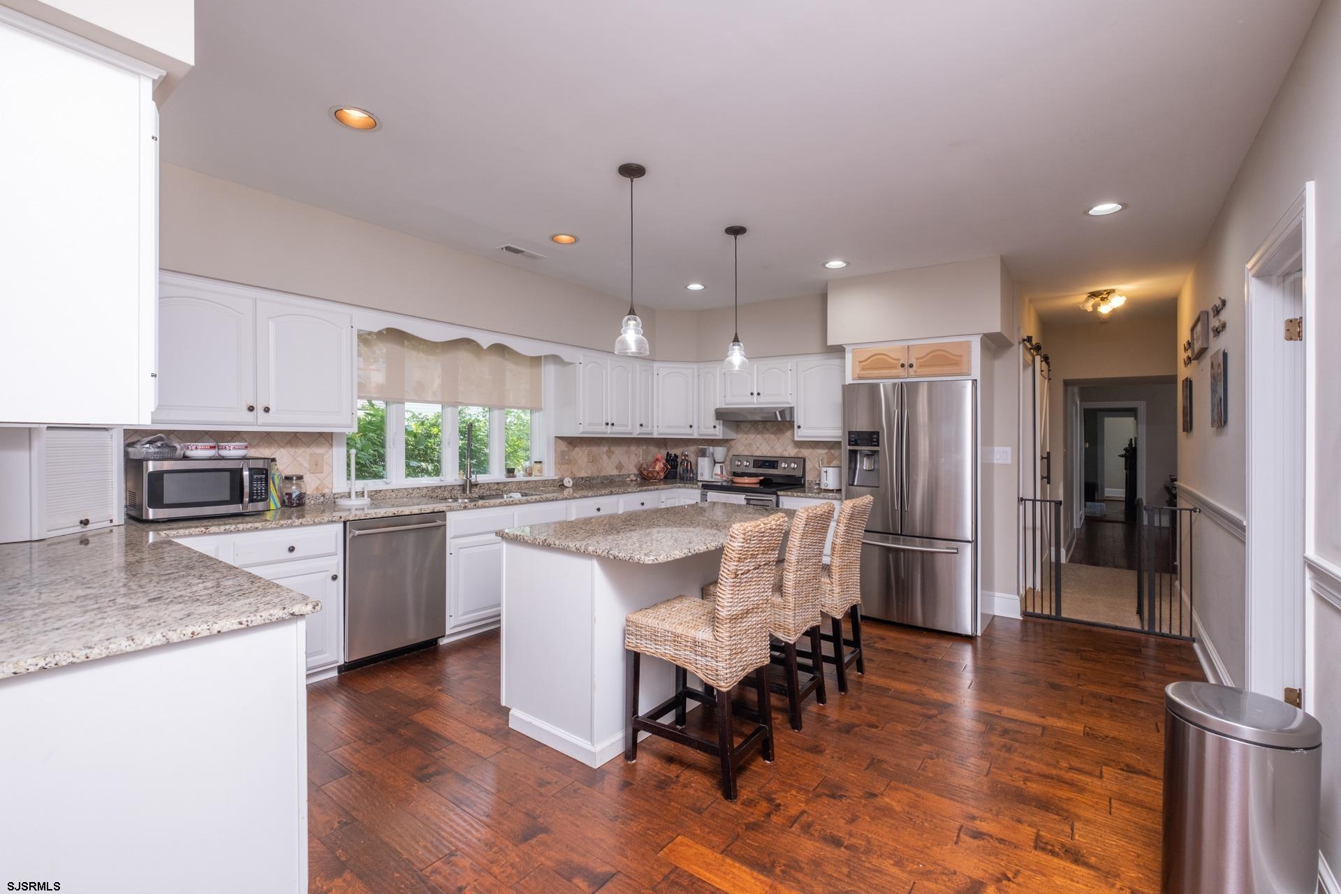 1418 Shore Road Linwood, NJ 08221 - Photo 4 of 39