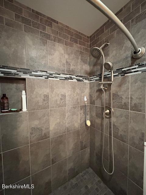 40 Ryan Road Washington, MA 01223 - Photo 25 of 31 Shower