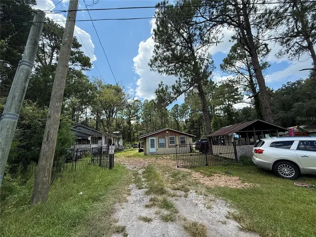$180,000 | 16016 Northeast US Highway 301, Waldo, FL 32694