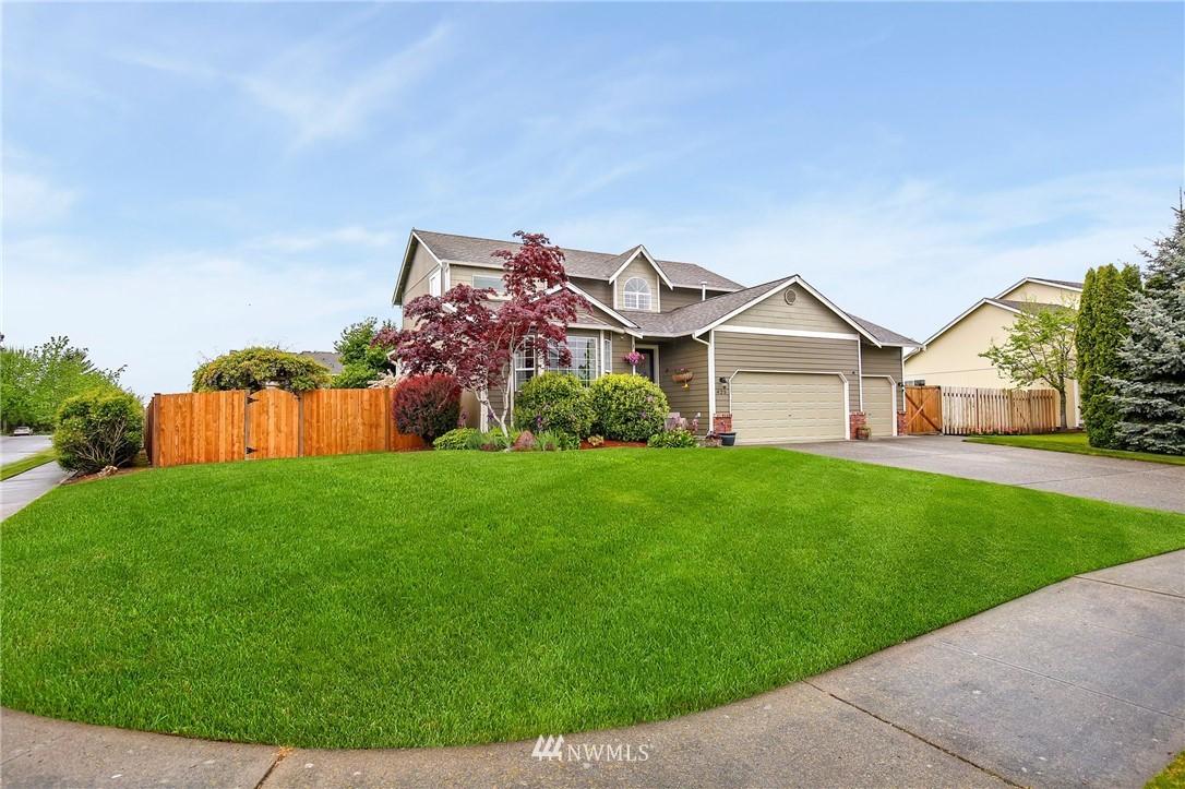 425 Hackmann Street Buckley, WA 98321 - Photo 2 of 40 Gallery Image 2