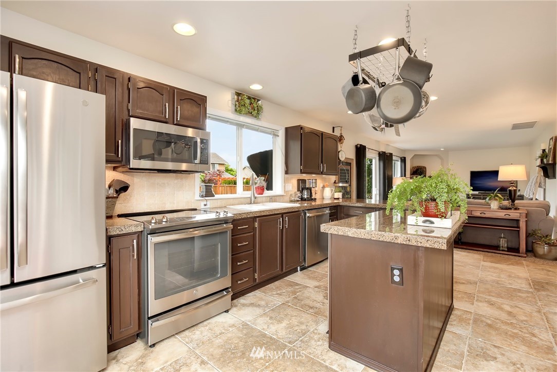 425 Hackmann Street Buckley, WA 98321 - Photo 11 of 40 Gallery Image 11
