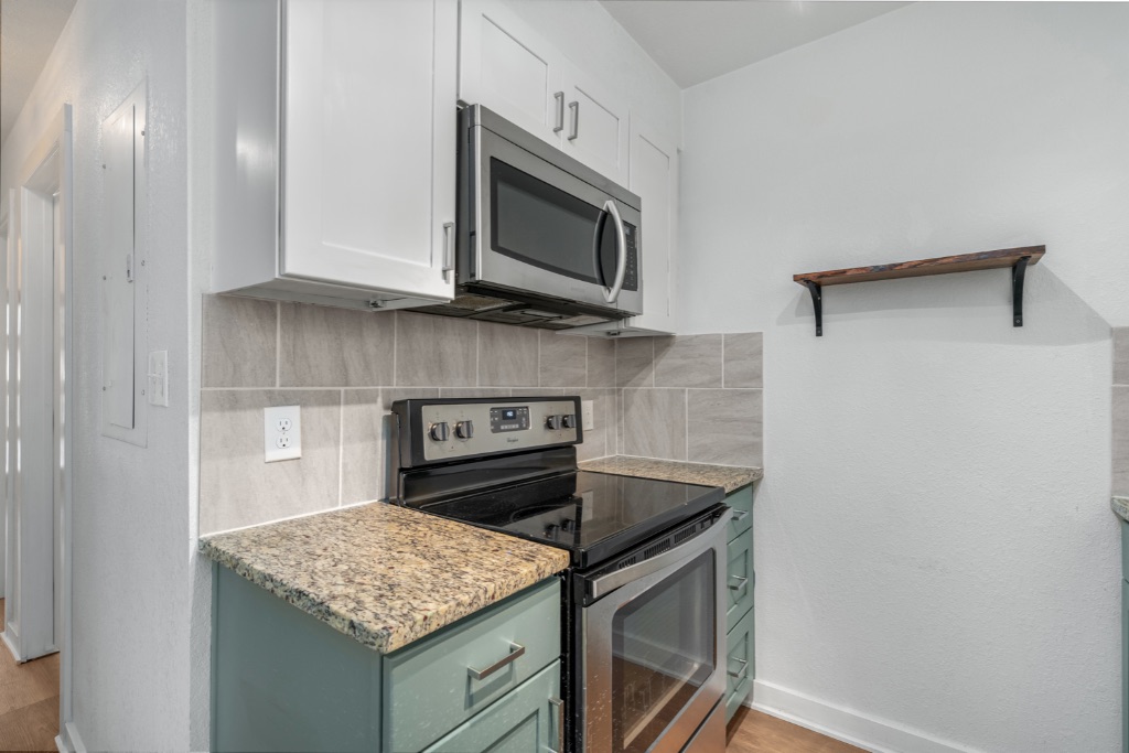 6211 Manor Road, Unit 107 Austin, TX 78723 - Photo 2 of 22