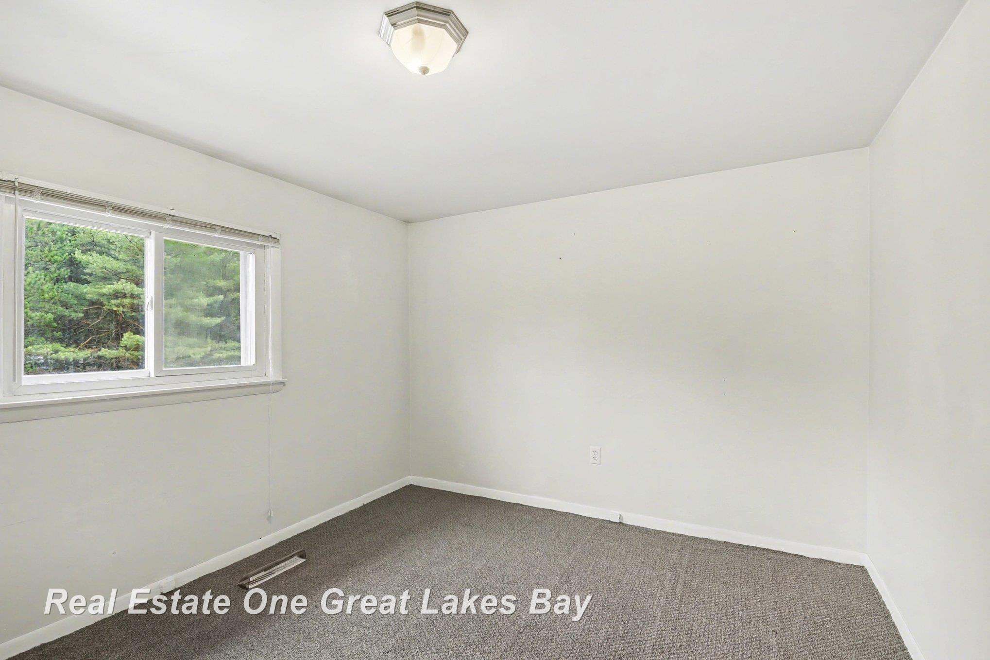 2750 East Deckerville Road Caro, MI 48723 - Photo 16 of 29